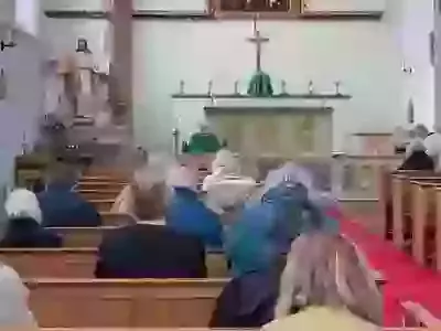 15 Minutes Before The Blessed Sacrament